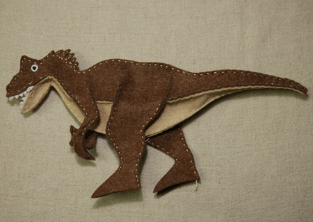 フェルトの恐竜アロサウルスSDの作り方11