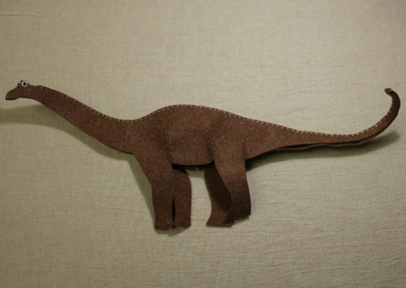 フェルトの恐竜アルゼンチノサウルスSDの作り方04