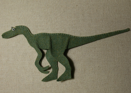 フェルトの恐竜ヴェロキラプトルSDの作り方06