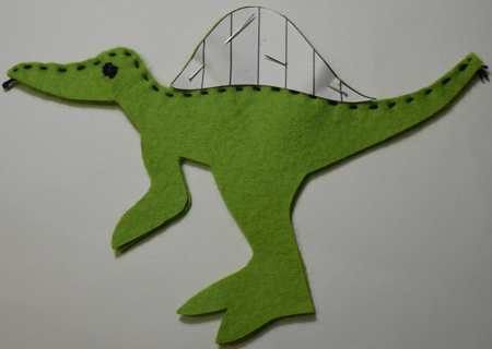 フェルトの恐竜スピノサウルスMの作り方M04