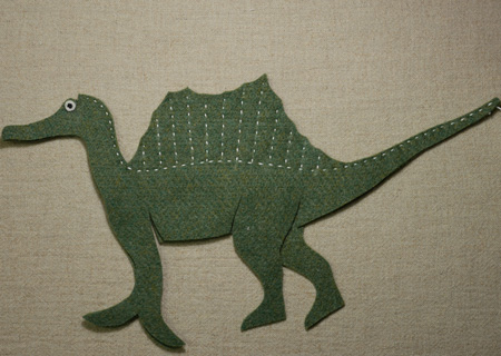 フェルトの恐竜スピノサウルスSDの作り方08